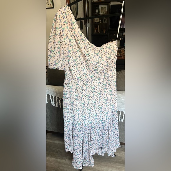 ASTR One shoulder dress - Picture 4 of 5